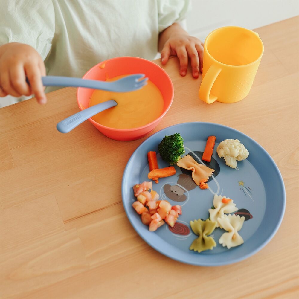 Akcesoria do jedzenia dla dzieci - co może się przydać