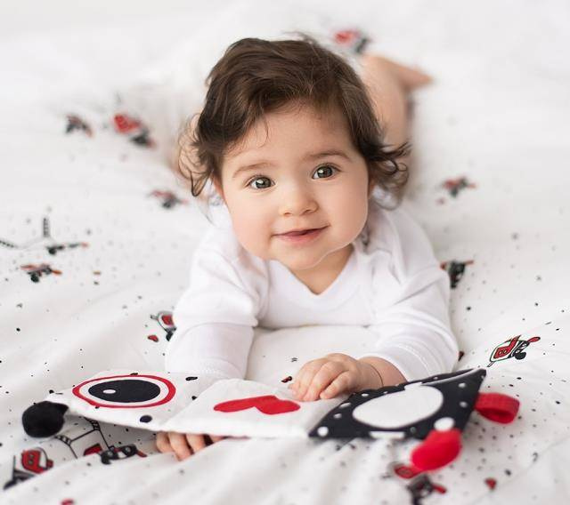 Książeczka MRB, kontrastowa, sensoryczna, LULLALOVE